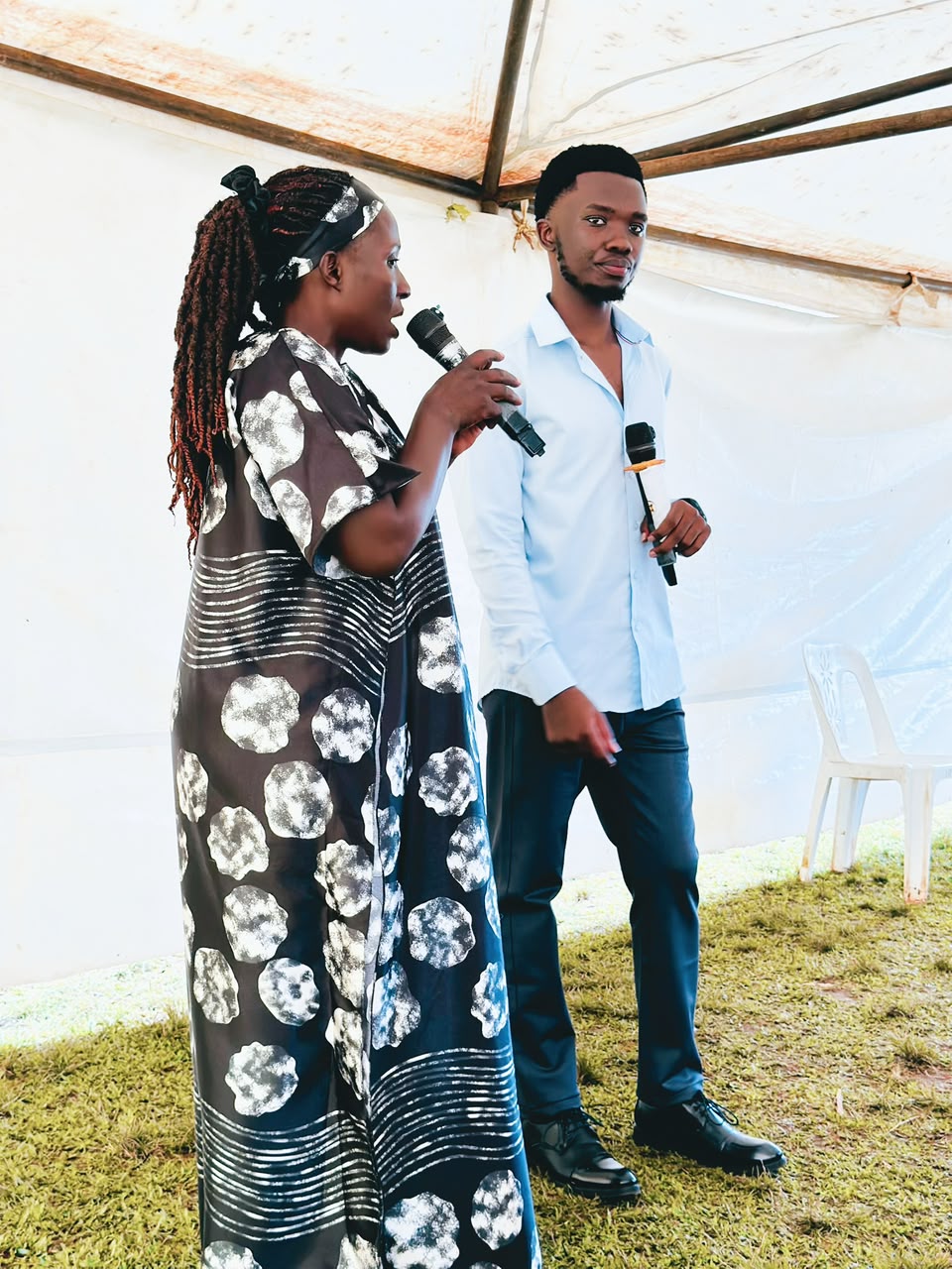 Prophet Abbey ministering during worship