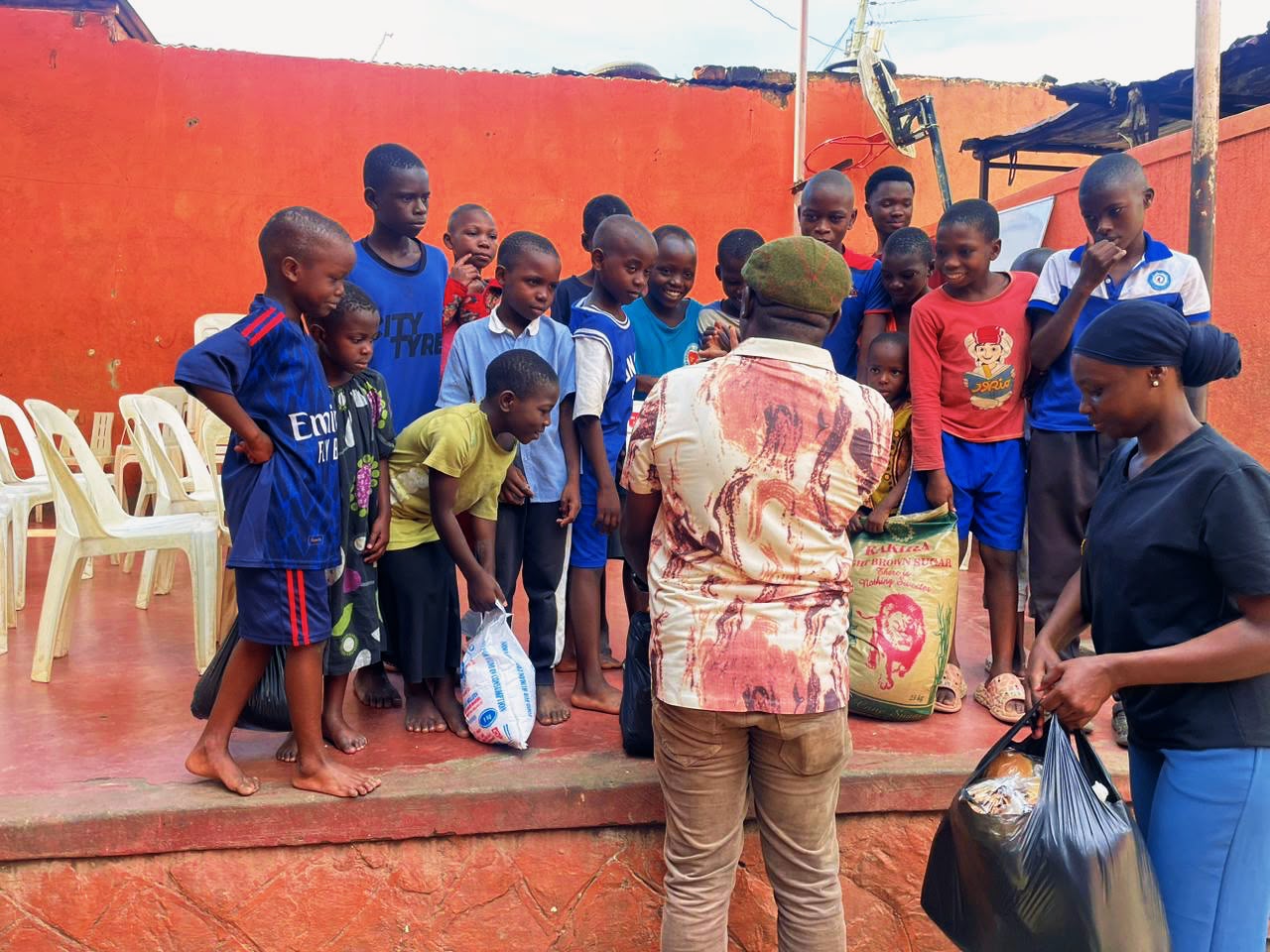 Kairovia mercy outreach — food distribution